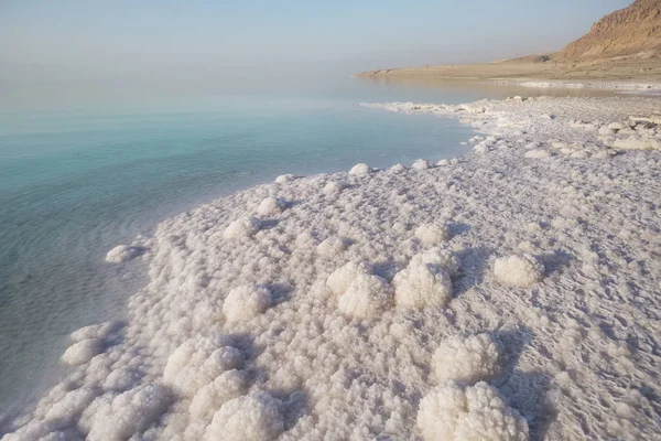 Sal en la orilla del Mar Muerto — Foto de Stock