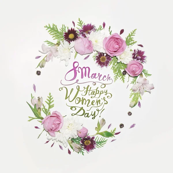 8 de Março. Feliz Dia das Mulheres! Cartão com moldura floral — Fotografia de Stock