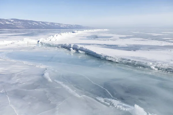 Bajkalsjön is. Vinterlandskap — Stockfoto