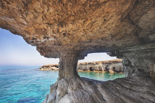Айя-Напа, Кипр. Морские пещеры мыса Каво-Греко . — стоковое фото