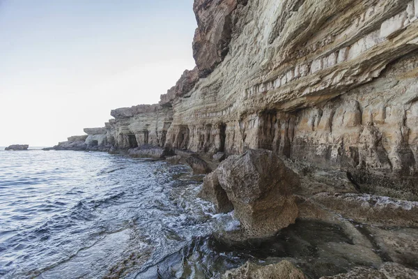 Айя-Напа, Кипр. Морские пещеры мыса Каво-Греко . — стоковое фото