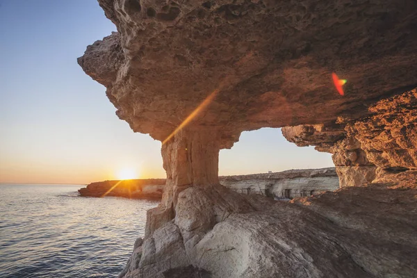 Ayia Napa, Kıbrıs. Cavo Greco Cape deniz mağaraları. — Stok fotoğraf