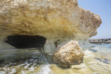 Cape Terzaki. Kıbrıs manzara. Akdeniz