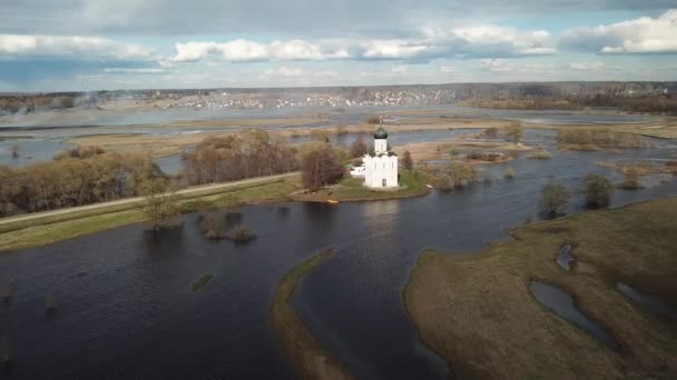 Kyrka Förbön Nerl Vladimir Region Ryssland Flygfoto Våren Landskap — Stockvideo