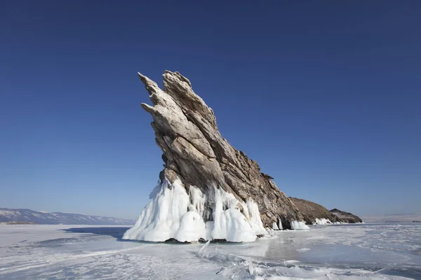 Ogoi Insel. Baikalsee-Winterlandschaft. Russland — Stockfoto