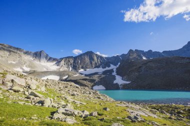Üst Akchan Gölü. Altay manzara