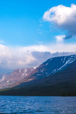 Putorana Platosu'ndaki Lama Gölü. Rusya, Taimyr