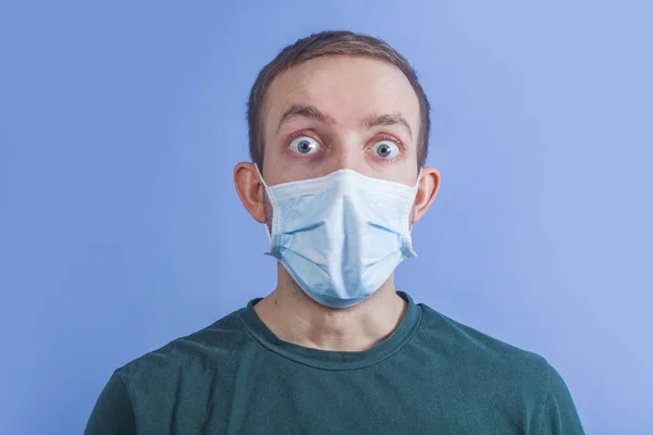 Health Care Young Scared Man Medical Mask — Stock Photo, Image