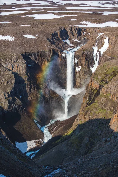 提米尔省Putorana高原Hikal河上的瀑布和彩虹 俄罗斯 西伯利亚 — 图库照片