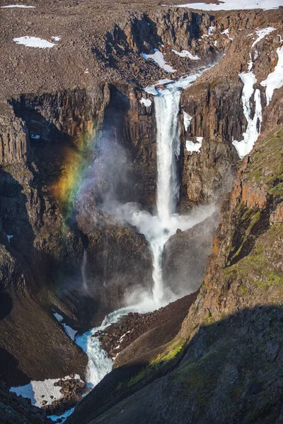 Wasserfall Und Regenbogen Auf Dem Hikikal Fluss Putorana Plateau Taimyr — Stockfoto