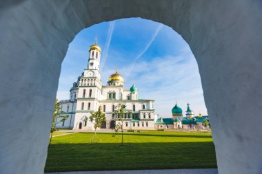 Istra 'daki yeni Kudüs Ortodoks manastırı. Boşluktan görüntüle