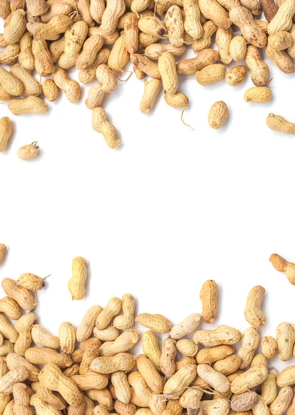 Beyaz arka plan ve kuru kabuklu fıstık. Yiyecek.