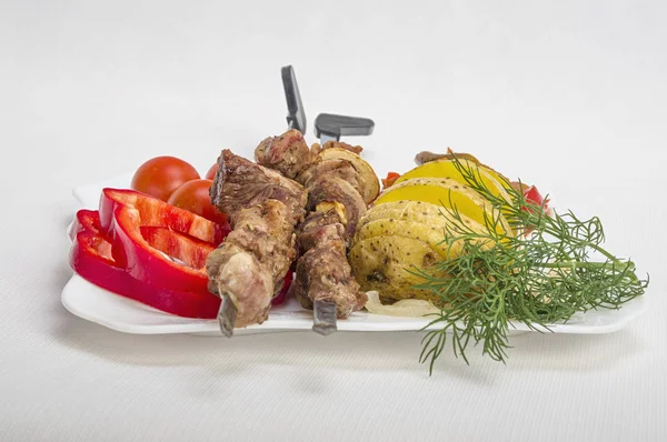 Shish kebab en pinchos — Foto de Stock