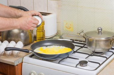 Kızarmış yumurta. Yakın çekim