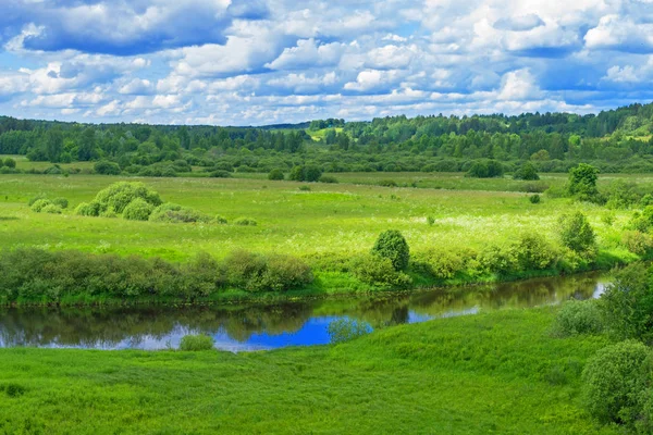 Landschap van de Midden-Russisch-strip — Stockfoto