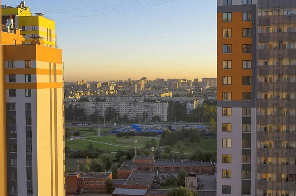 Tipo de zona residencial de la ciudad — Foto de Stock