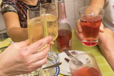 Choco gözlük, yakın çekim