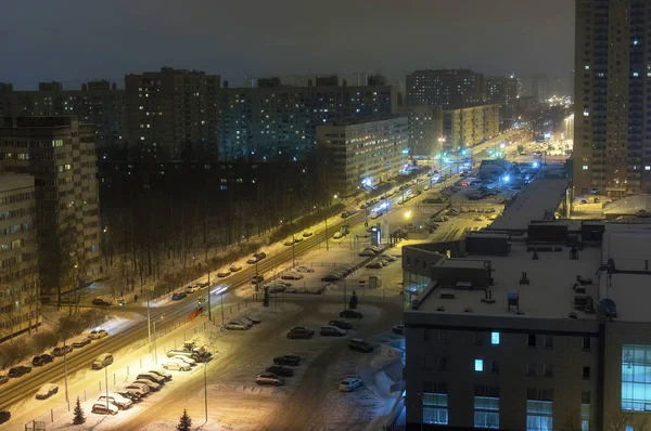 La zone de couchage de la grande ville est une vue de nuit d'en haut de — Photo