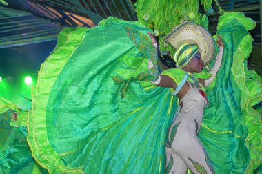 Havana, Küba - 04 Ocak 2018: Tropicana içinde performans dansçılar