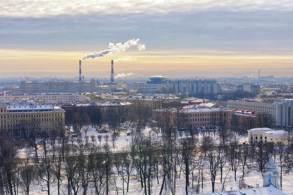 Вид на город Санкт-Петербург, исторический и дуговой — стоковое фото