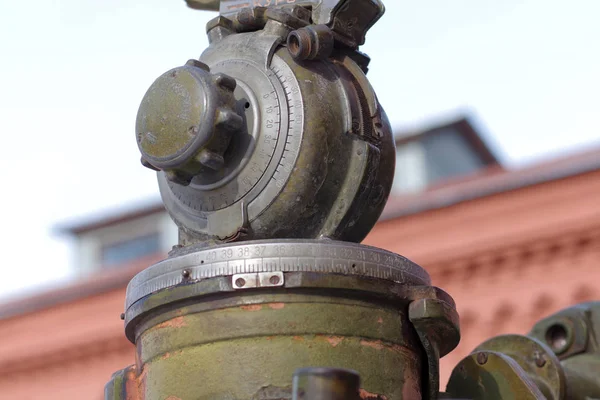 Fragment van een artillerie kanon gezicht close-up — Stockfoto