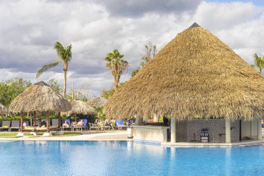 Varadero, Küba - 05 Ocak 2018: bir po güneşlenme turist