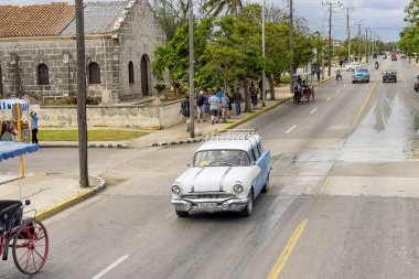 Varadero, Küba - 05 Ocak 2018: Klasik Amerikan retro otomobil RI