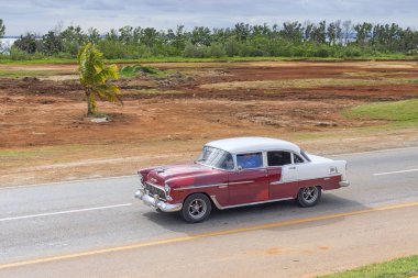Varadero, Küba - 05 Ocak 2018: Klasik Amerikan retro otomobil RI