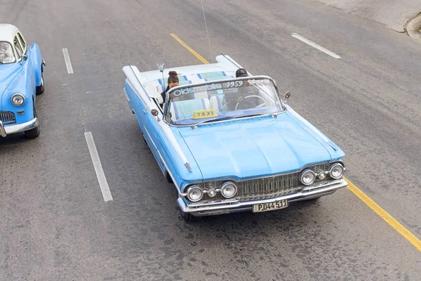 巴拉德罗, 古巴-2018年1月05日: 经典美国复古汽车日 — 图库照片