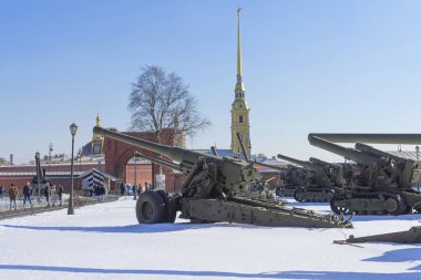 Saint Petersburg, Rusya - 31 Mart 2018: Topçu silahı 