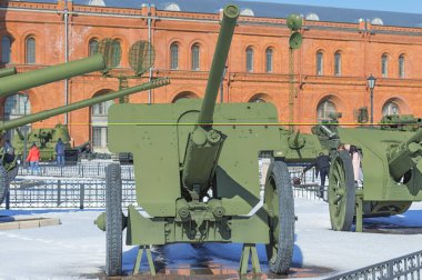 Saint Petersburg, Rusya - 31 Mart 2018: Topçu silahı 