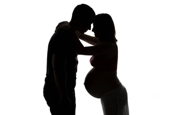 Paar schwangere Frau und ihr Ehemann — Stockfoto