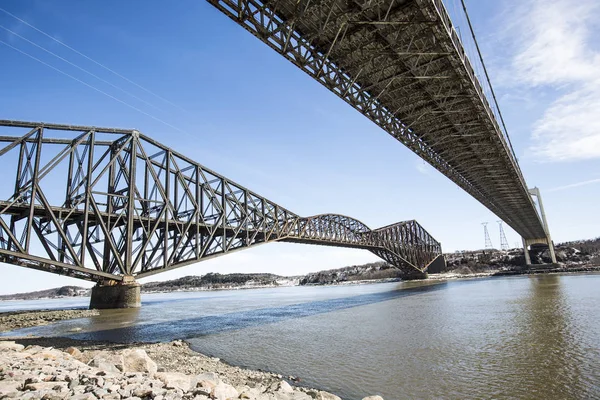 Panorama del Pont de Quebec nella stagione primaverile — Foto Stock