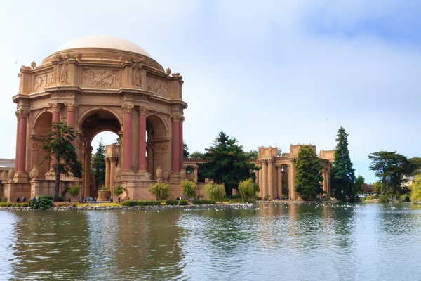 Palast der Schönen Künste in San Francisco, Kalifornien, USA — Stockfoto