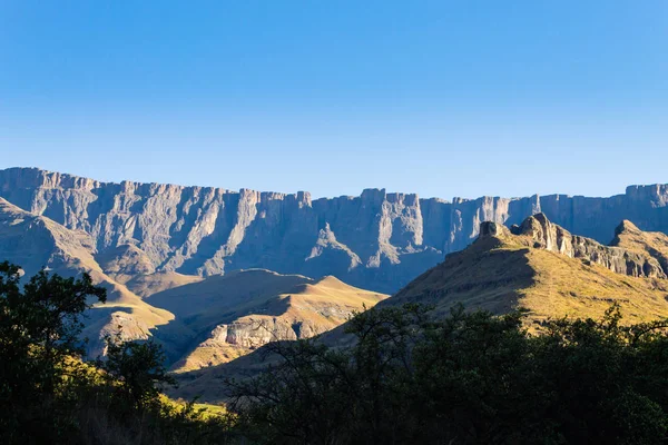 South African landmark, Amphitheatre from Royal Natal National P — Stock Photo, Image