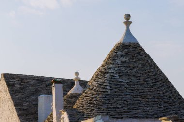 Ünlü İtalyan dönüm noktası, trulli Alberobello, Apulia Bölgesi, 