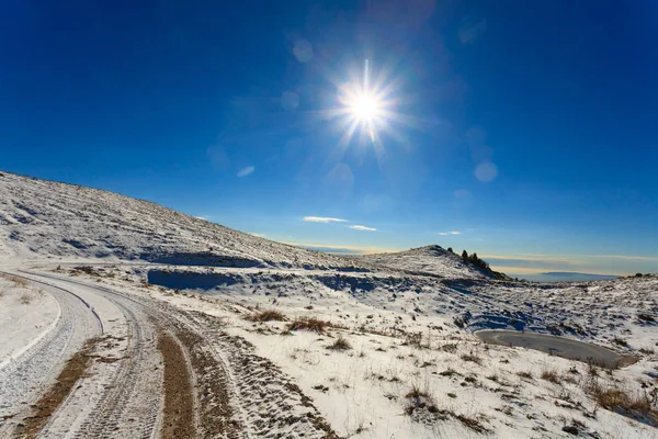 Panorama Inverno Dos Alpes Italianos Estrada Terra Com Neve — Fotografia de Stock