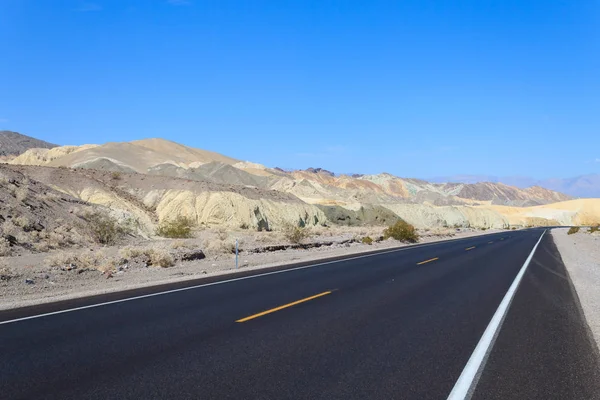 Perspective road, Death Valley, USA — Stock Photo, Image