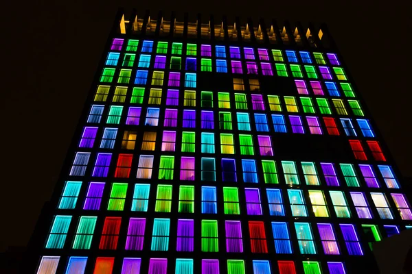 Renkli windows doku. Neon ışık arka plan — Stok fotoğraf