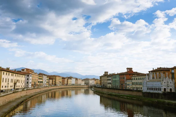 Pise vue journalière, Toscane, Italie — Photo