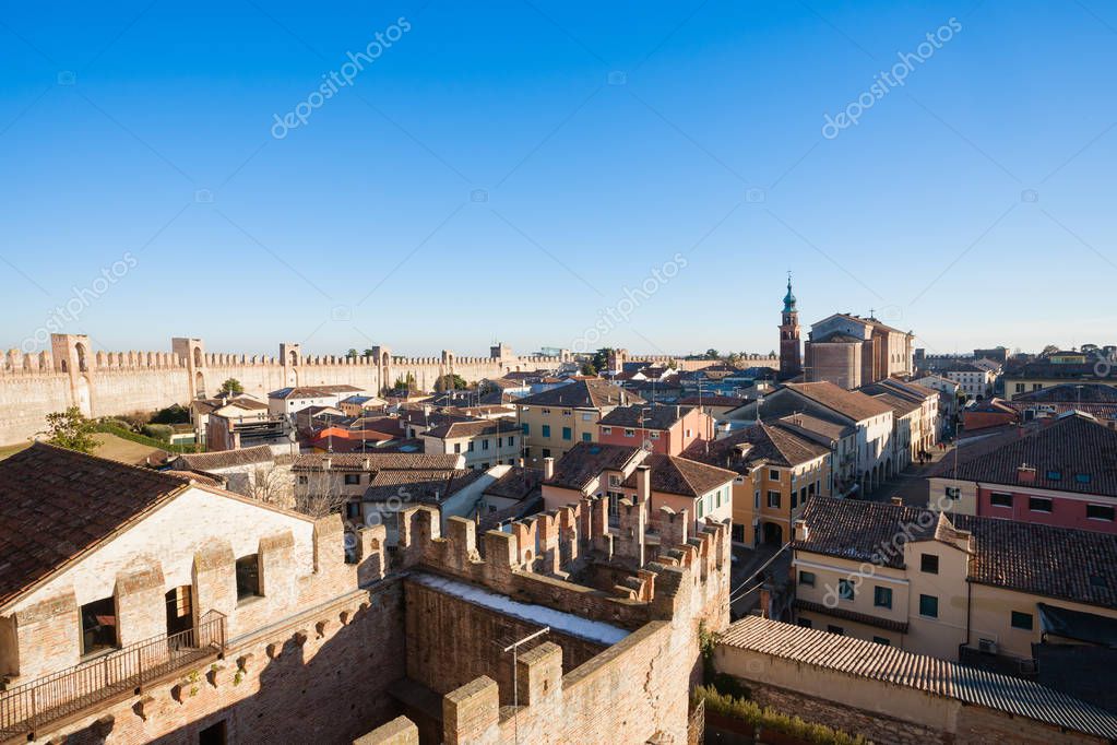 Vista de Cittadella, cidade murada em Itália — Stock Photo ...