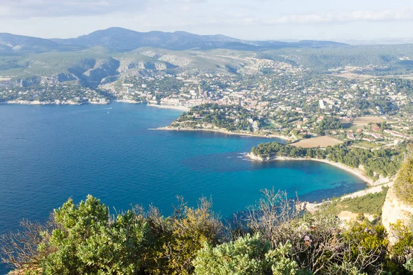 Cassis vista desde Cabo Canaille, Francia — Foto de Stock