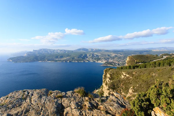 Cassis vista desde Cabo Canaille, Francia — Foto de Stock