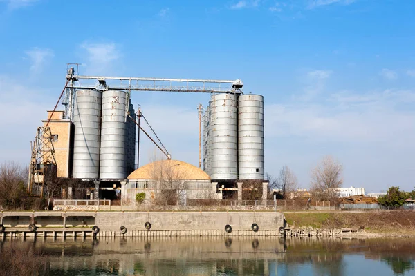 Fabrika, sanayi Arkeoloji terk edilmiş. İtalya