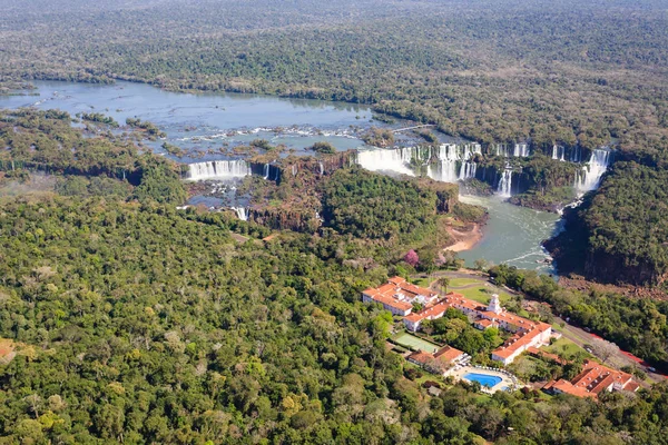 Iguazú-vízeséstől helikopter nézet, Argentína — Stock Fotó