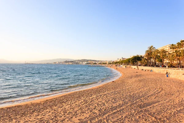 Cannes vista al mar, Francia . — Foto de Stock