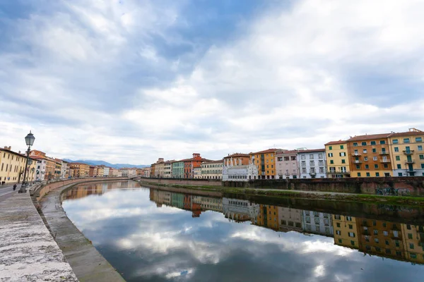 Pisa gün görünümü, Toskana, İtalya — Stok fotoğraf