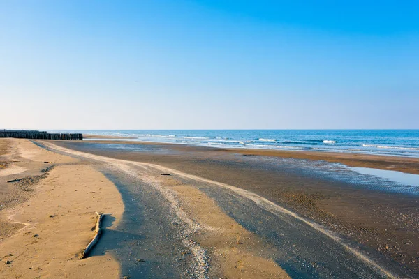 Italiaanse kustlijn landschap, Pila strand — Stockfoto