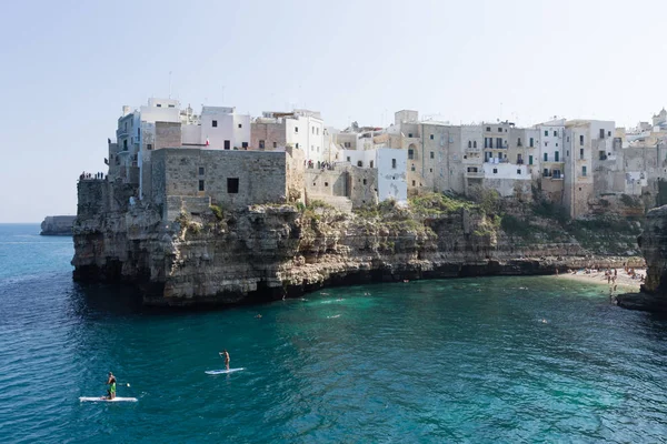 Polignano a mare Nézd, Apulia, Olaszország — Stock Fotó