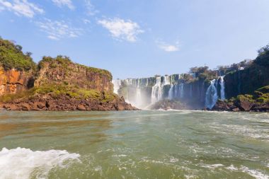 Iguazu görünümü, Arjantin düşüyor